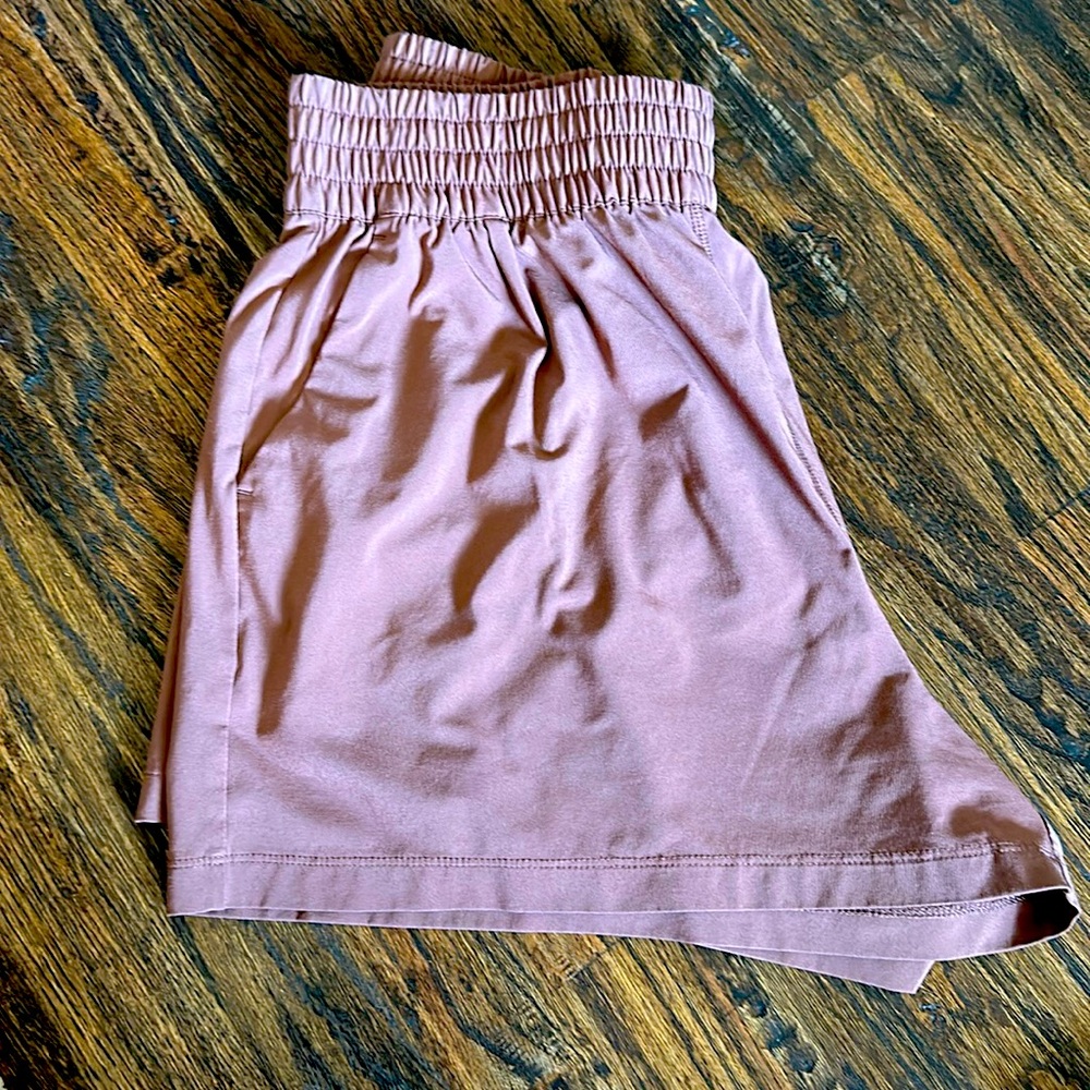 Vuori Women's Athletic Shorts in Mauve